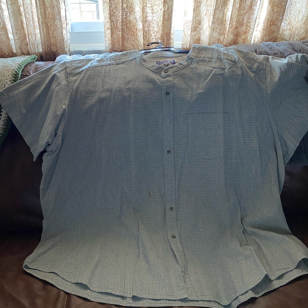 Big men’s shirt size 5XL. Worn once.